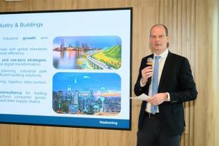 Việt Nam remains important in Haskonings strategy
