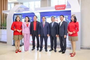 Vietjet honoured with PMs commendation