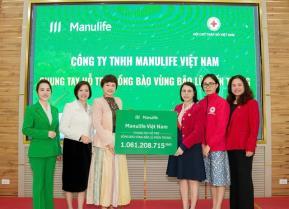 Manulife donates over VNĐ1 billion to support flood victims in central and central highlands