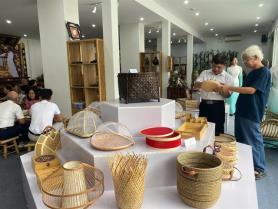 Hà Nộis handicrafts seize EVFTA opportunity