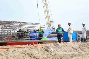 Hà Nộis budget revenue sets record, ensures resources