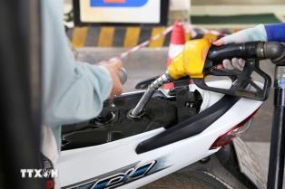 Petrol prices rise, diesel continues to fall in Thursday adjustment