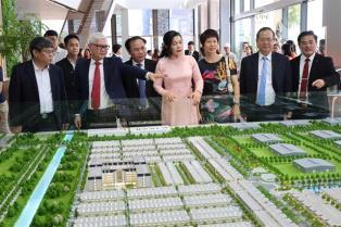 Việt Nam at a crossroads, seeking fair and transparent land reform