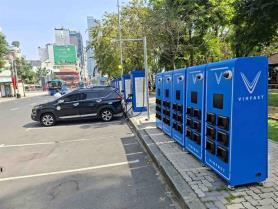 HCM City to allow electric motorbike battery-swapping on sidewalks