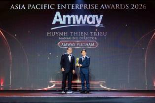 Amway Vietnam CEO wins APEA master entrepreneur award for second year

