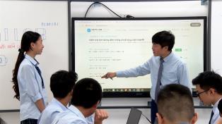 Education in the age of AI: ensuring people remain in control