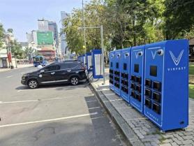 HCM City approves 91 vehicle battery swap sites, targets 25,000 by 2030