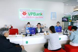 VN-Index adds nearly 43 points on large-cap gains, rising liquidity