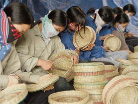 Banks offer diverse solutions to support SMEs

