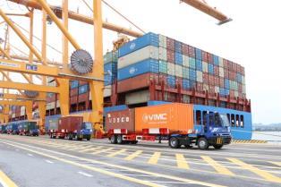 947 million trade deficit posted in first half of February on rising input imports