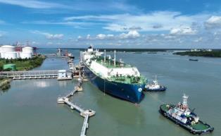 Việt Nam receives first LNG shipment of 2026 amid Middle East tensions