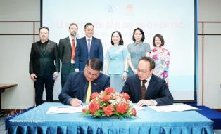 Vietnamese firms step up cooperation with international distribution chains