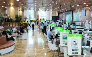 Market rebounds on large-cap stocks