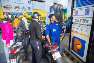 HCM City tightens control over fuel retail amid market volatility
