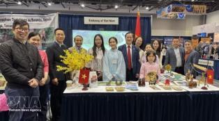 Việt Nam promotes tourism at travel expo in Canada