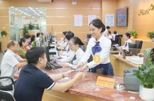 Banks dominate dividend season with multi-trillion đồng distributions