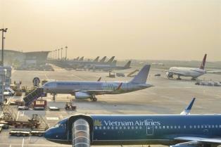 Domestic airlines continue adjusting summer flight schedules