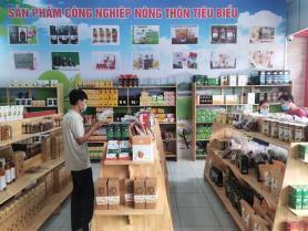 Opening supermarket doors for OCOP products