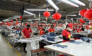 Việt Nam posts 7.11 billion trade deficit in four months