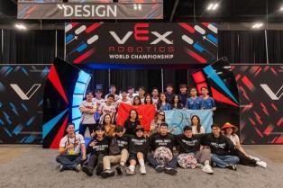 Vietnamese students compete at VEX Robotics World Championship 2026