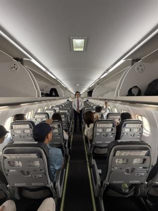 ATR sees strong growth potential for regional aviation in Việt Nam