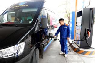 Ministry proposes extending fuel tax cuts