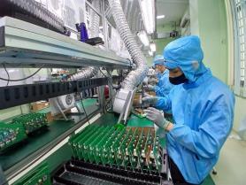 Việt Nams hi-tech exports surpass 50% as startup ranking hits record