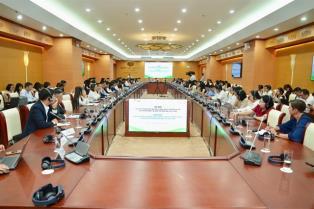 Green credit a key solution to build circular economy