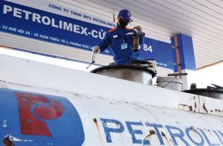 Temporary tax cuts on petrol and oil extended