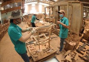 Việt Nams wood exporters race to stay on growth path