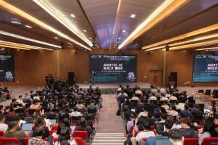 AI buildathon in HCM City attracts over 3,000 participants, showcases 400 projects