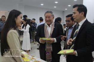 Việt Nam, Cambodia promote cross-border e-commerce to bolster exports