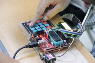 Beyond textbooks: rethinking how Việt Nam trains tech talent