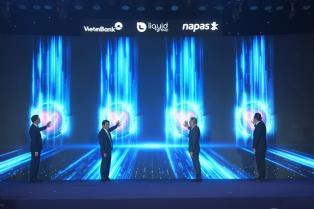 Việt Nam, Singapore launch cross-border QR payment service