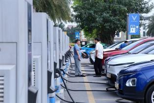 Việt Nam becomes Southeast Asias largest EV market as sales surge