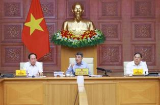 PM urges workable land, housing and real estate laws