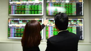 Stocks rebound after historic sell-off, led by banking and materials