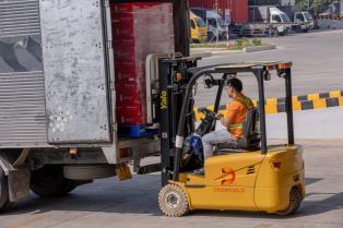 Q2 earnings grow over 25% driven by non-financial businesses