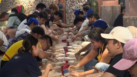 Reviving Hà Nộis craft vilages
