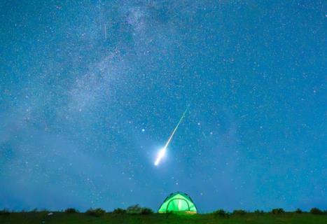 Meteor shower light up the night