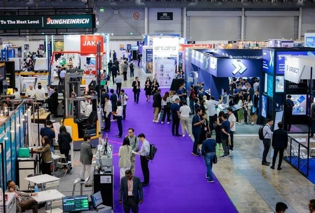 Việt Nam, Singapore foster links in electronics, industrial production