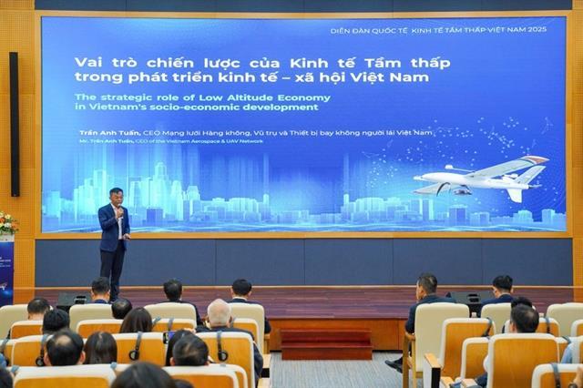 Golden time for Việt Nam to begin low-altitude economy