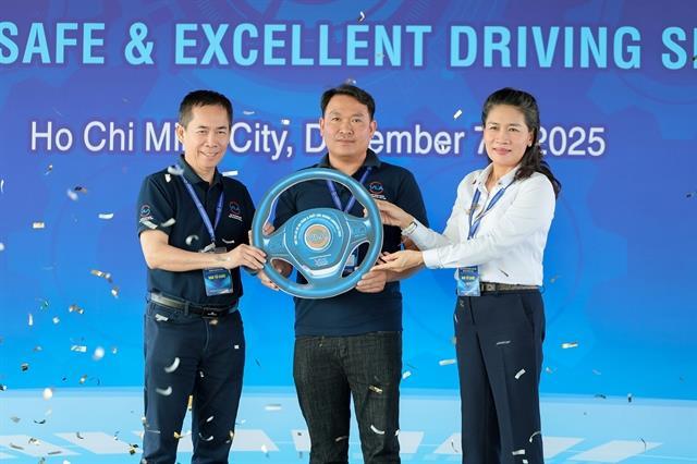 National driving skills competition honours Việt Nams top logistics drivers

