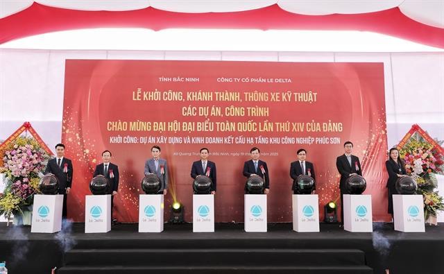 Bắc Ninh breaks ground on large social housing and industrial park projects