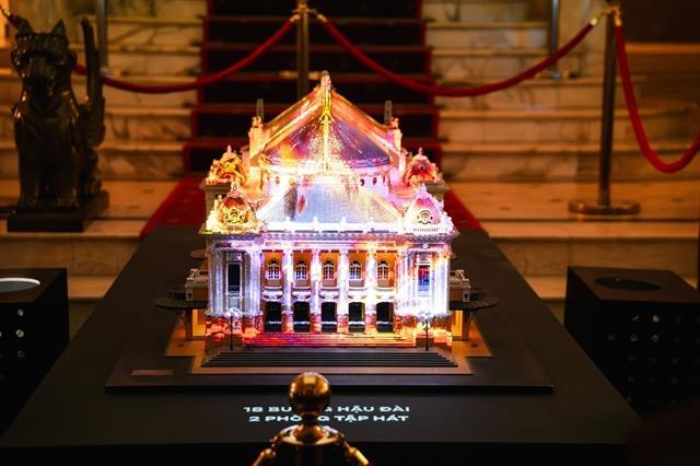 High-tech storytelling