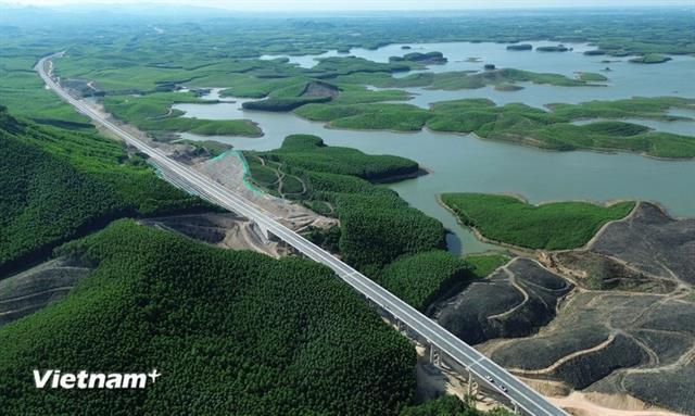 Patriotic emulation fuels Việt Nams aspirations through strategic national projects