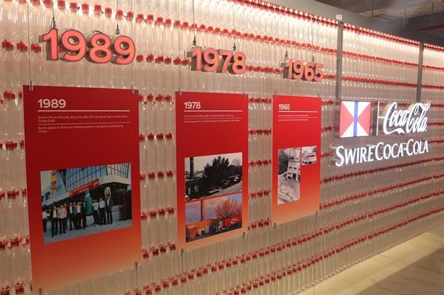Coca-Cola Vietnams recycled bottle wall artwork sets national record