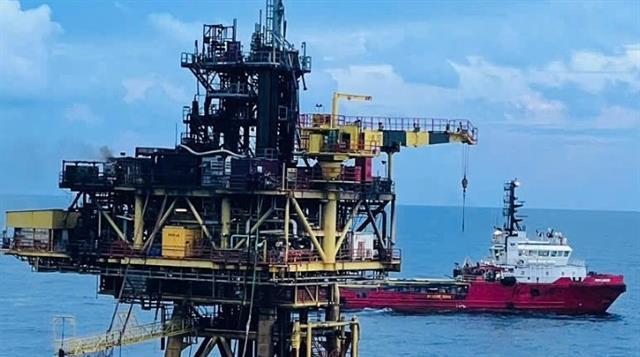 Rig incident at Sông Đốc oilfield contained, no environmental impact