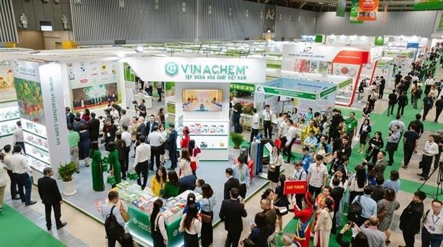 Vinachem to launch e-commerce platform and national consumer goods brand