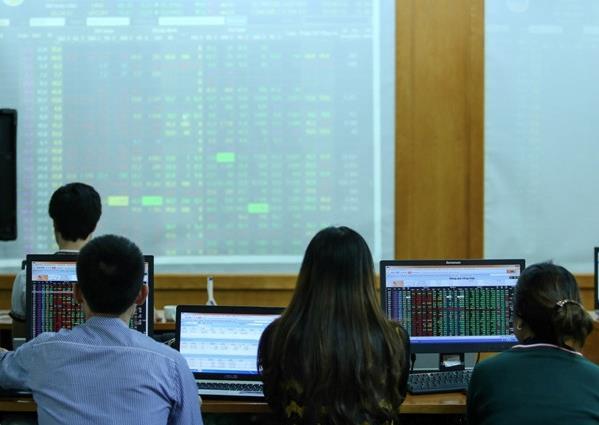 Clearing capital bottlenecks in stock market to fuel growth targets